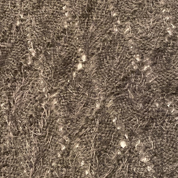 Gray sweater - Picture 3 of 6